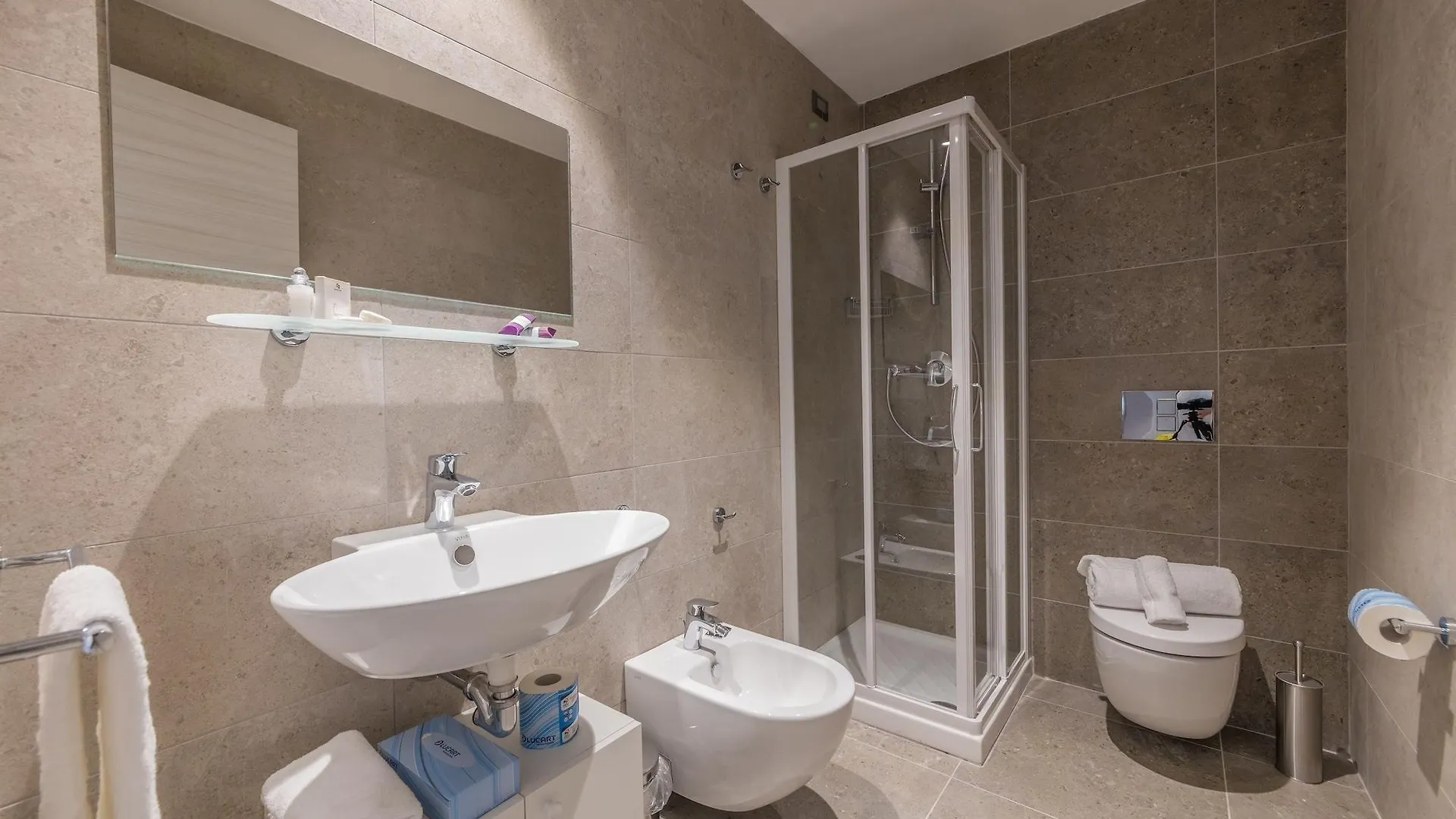Hotel Camplus Palermo Normanni - Casa Per Ferie